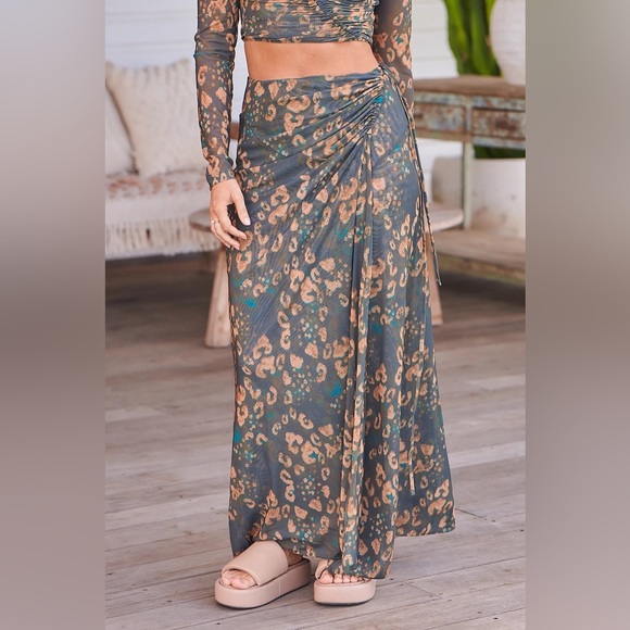 🎉LAST PIECE🎉Supernova Set in Dark Combo
Free People - Picture 6 of 10